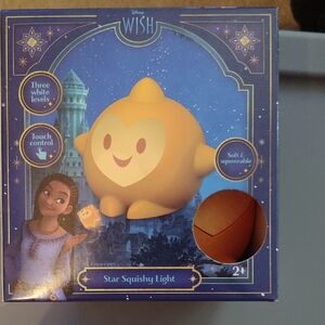 Disney Wish Star Squishy Light - Cream and Yellow - Night Lite